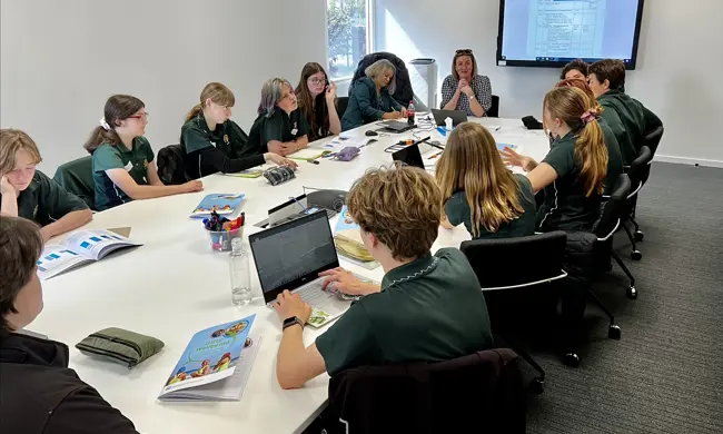 Advisory Committee Discussing Report With Commissioner During Fourth Meeting